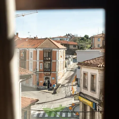 アパート La Del Cuetu *