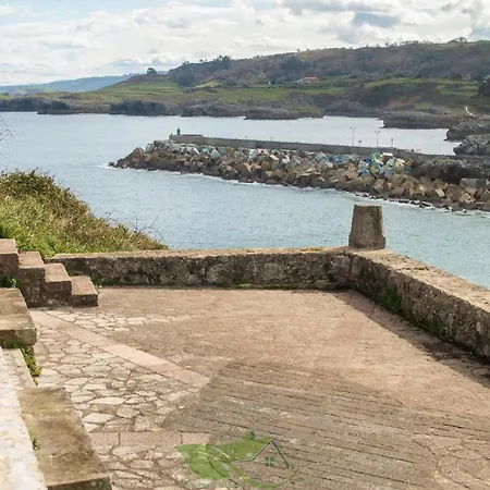 La Del Cuetu アパート リャネス