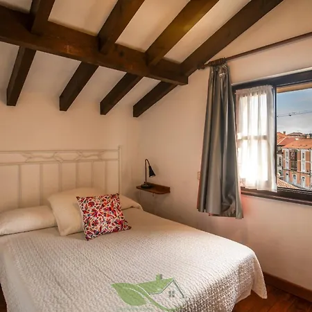 La Del Cuetu * يانس