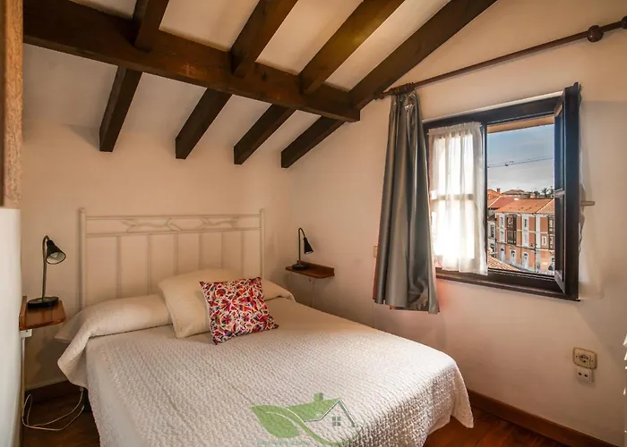 La Del Cuetu * Llanes